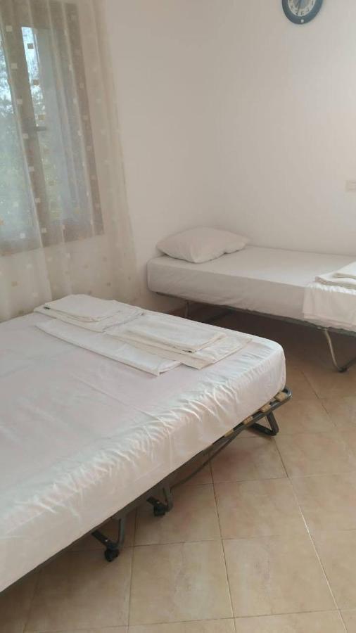 Mullaj Guest House Vlore Bagian luar foto