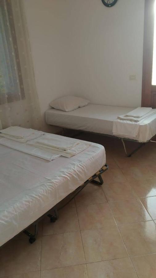 Mullaj Guest House Vlore Bagian luar foto