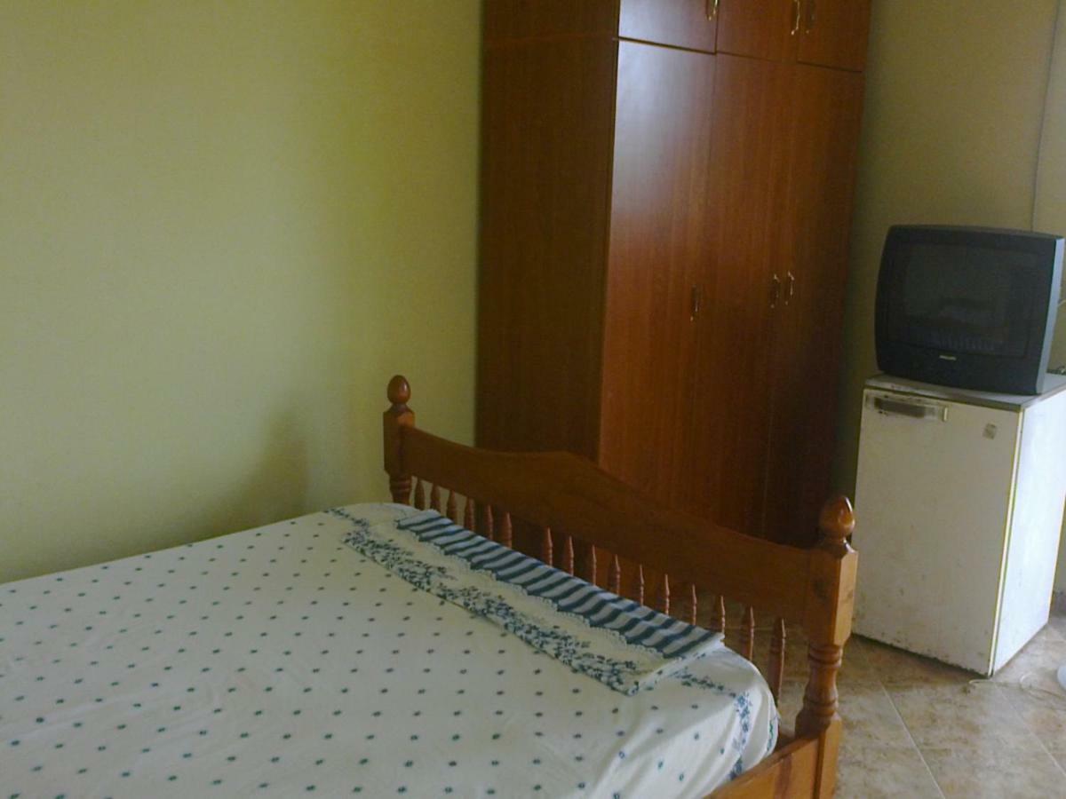Mullaj Guest House Vlore Bagian luar foto